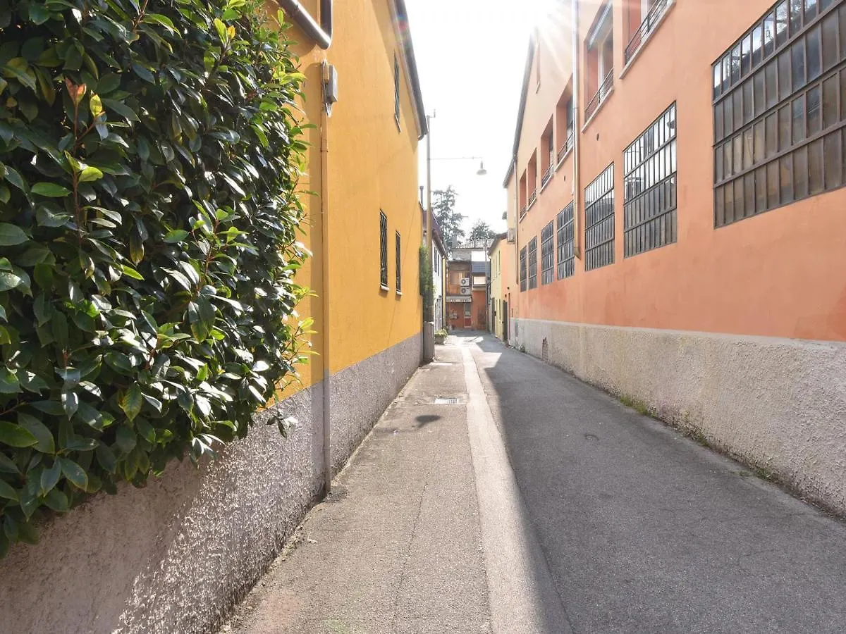 Welc-Om Golden Apartment Padova 0*,  Italy